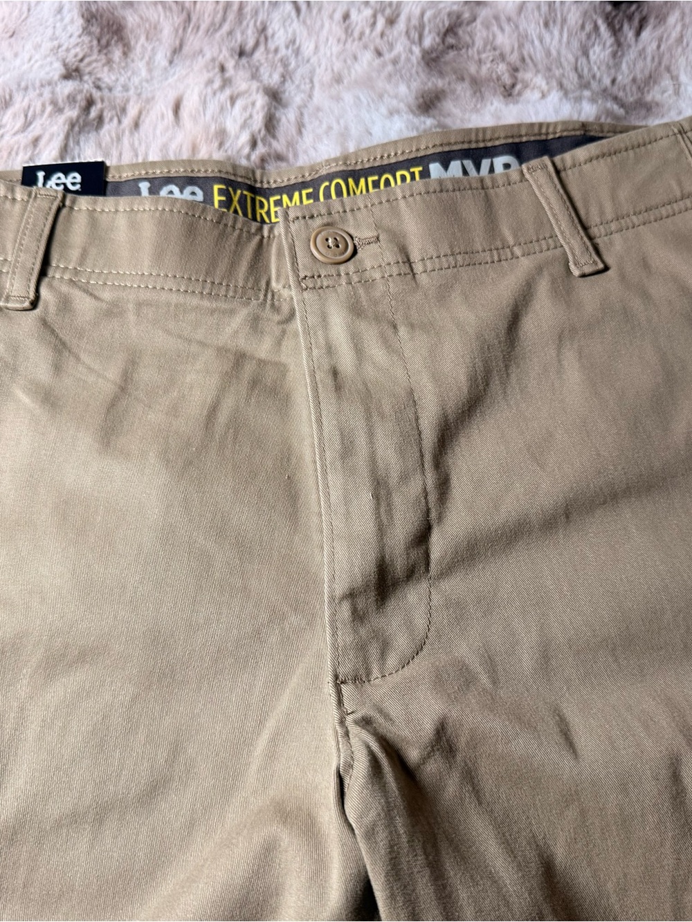 Lee Men's Extreme Comfort MVP Cargo Pants Khaki, Size 36x29 NWT Relaxed Fit - Picture 9 of 9